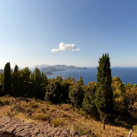 Holiday home Capo Grillo